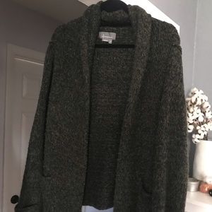 Anthropologie cozy oversized cardigan ( dark green color) xs